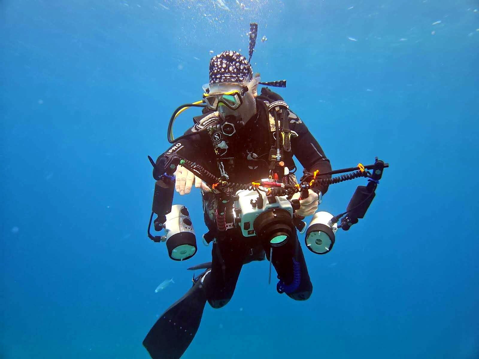 Ron with his camera rig and strobes